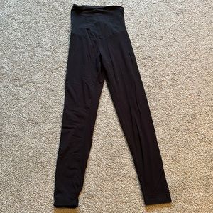 Oh baby by motherhood black leggings